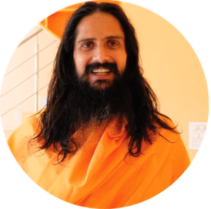 Spiritual Dimension with swami Advaitananda Giri started his journey at the tender age of nine. He came from a village and visited Kabir Ashram in Damakhera, Chattisgarh with his parents. During the visit, he received a diksha mantra. Displaying astonishing resolve, the young boy sustained a meditation posture for an impressive 9-10 hours, swiftly capturing everyone’s attention. Recognizing his remarkable potential, the expert advised his parents to entrust him to their Gurukul. Later the boy evolved as the revered Swami Advaitananda Giri.